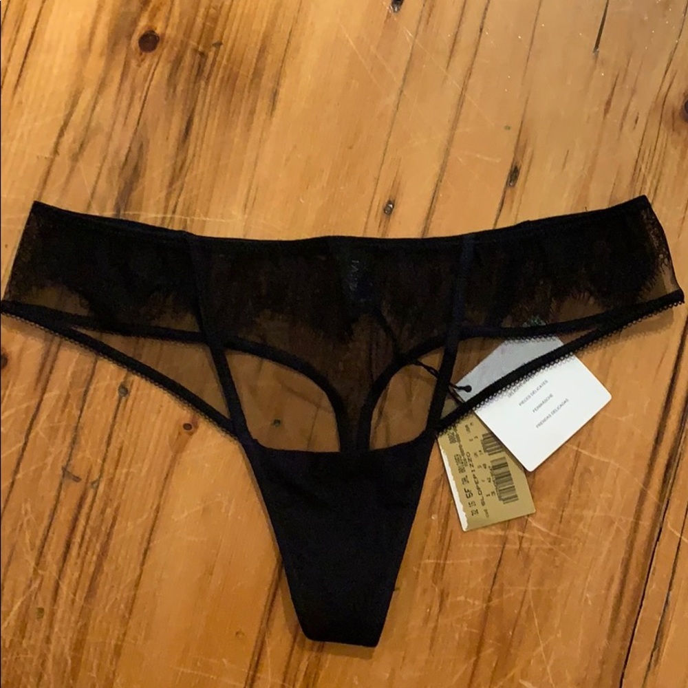 La Perla black lace thong with tags size 3 (M)